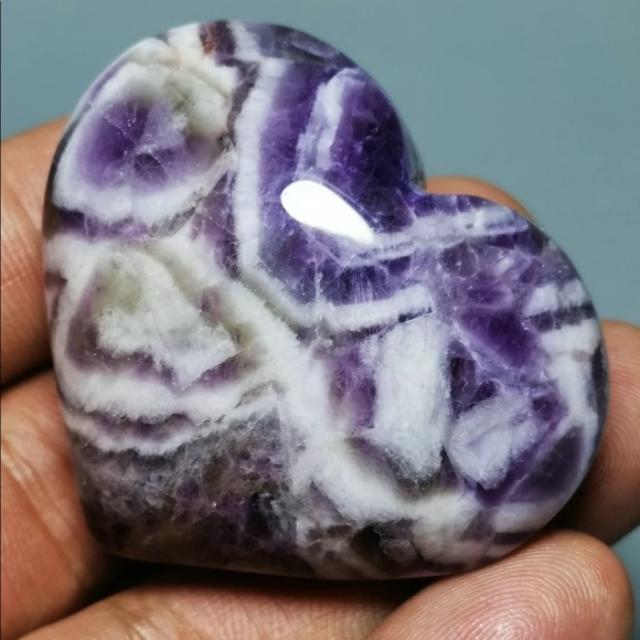 Jewelry - Chevron dream amethyst heart 66 grams